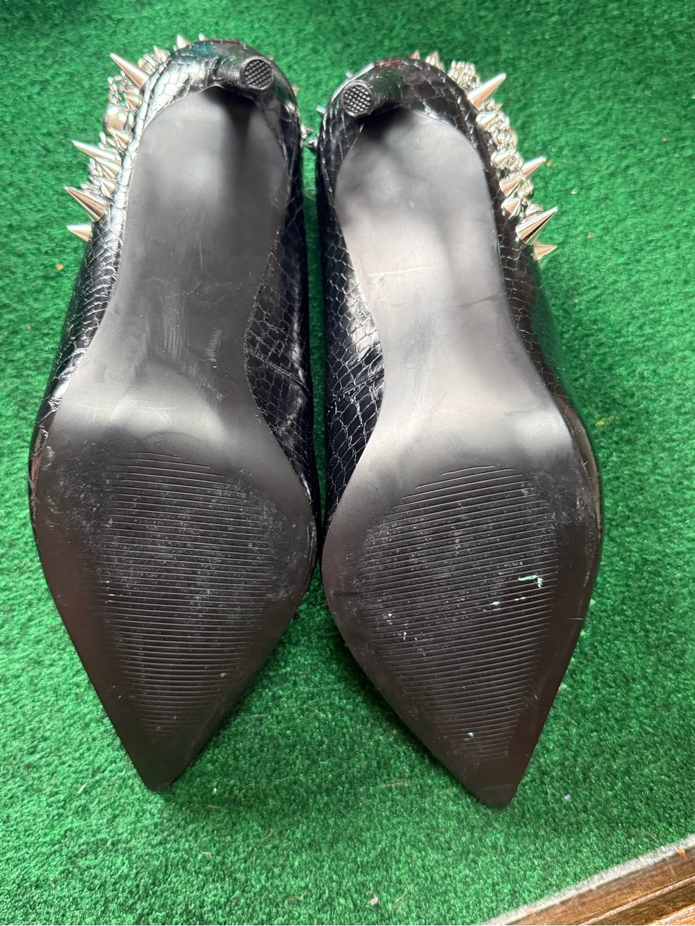 Steve Madden Veronika Black Spike Embellished Pointed Pump SIZE 10 - Picture 6 of 9